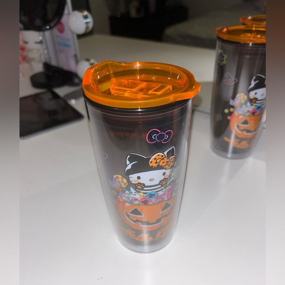 Hello kitty cup - Picture 3 of 3